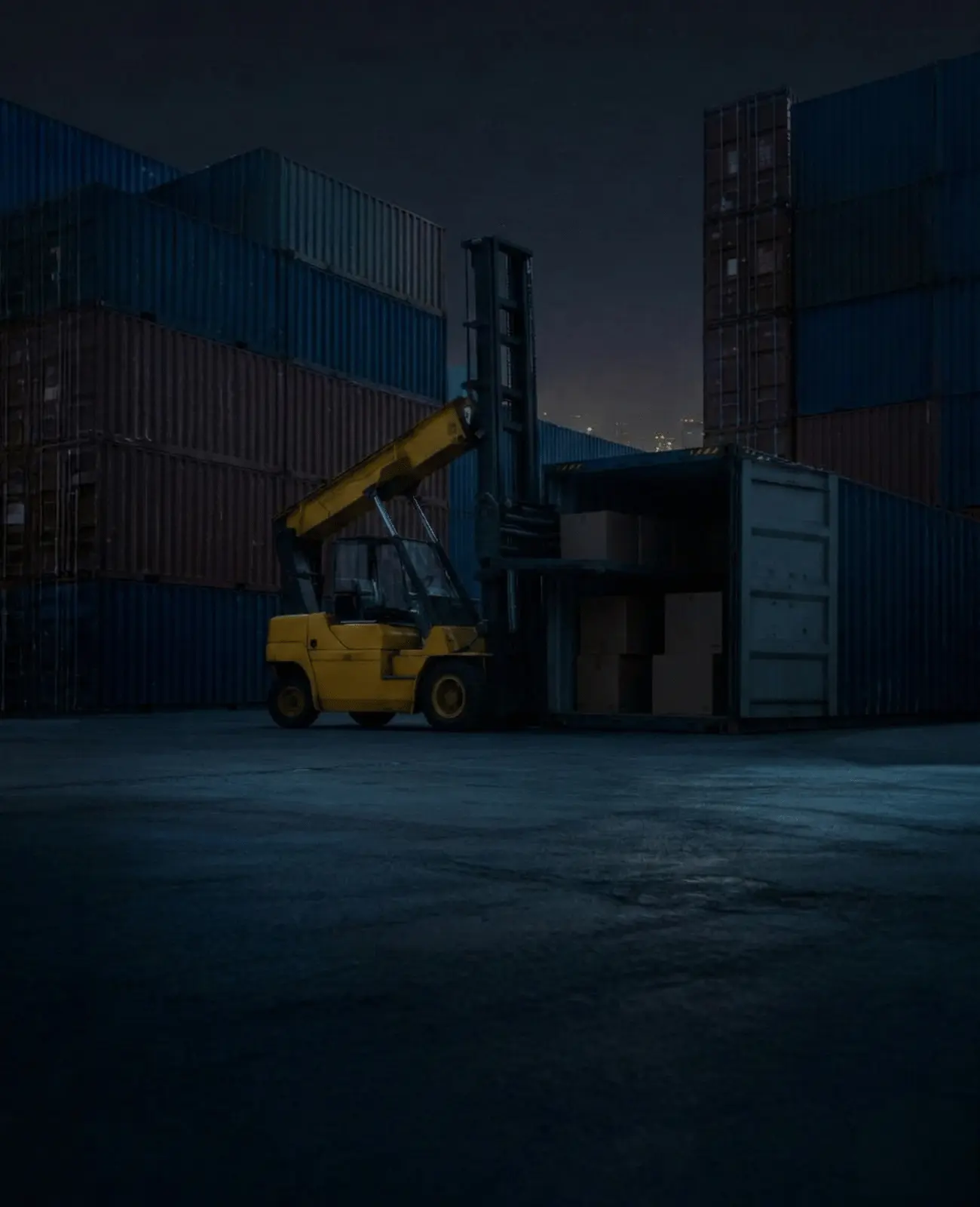 SKYLINE GLOBAL Transport — Nachtansicht